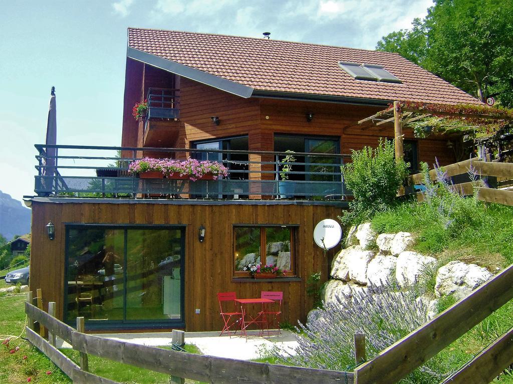 Gite Le Cerf De Belledonne Sainte-Agnès Exterior foto